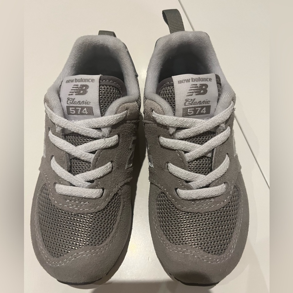 New Balance 574 Toddler Sz 7 Grey